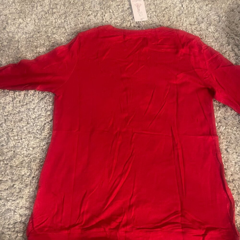 Red 100% Polyester Lightweight Top Size M NWT Long Sleeve - Picture 7 of 9